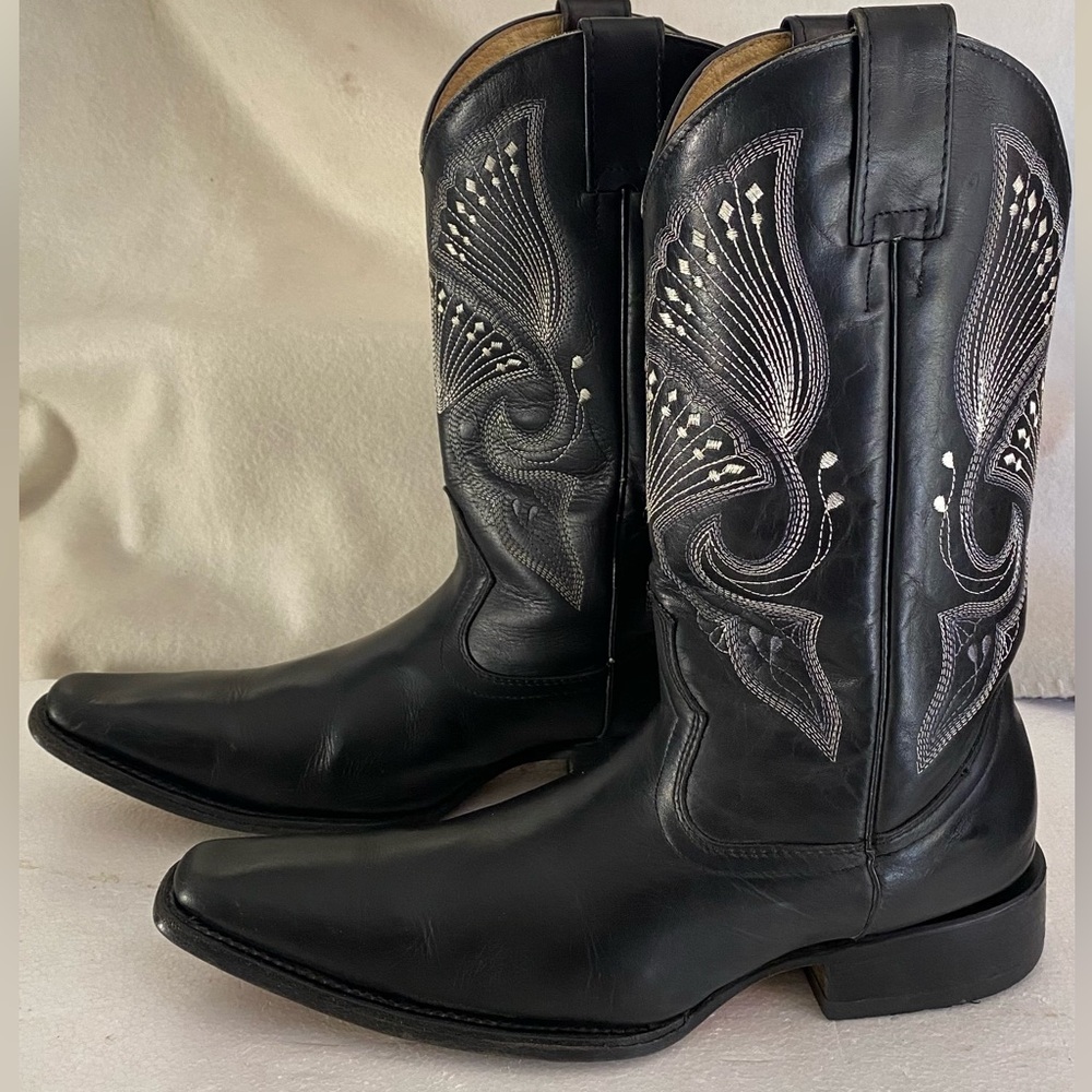 Men’s OLD CORRAL Classic Black Embroidered Cowboy Boots Size MEX 27-USA-28-